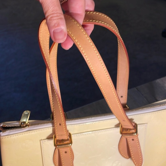 Sold! Louis Vuitton Vernis Rosewood Ave Perle w/ COA - Picture 12 of 17